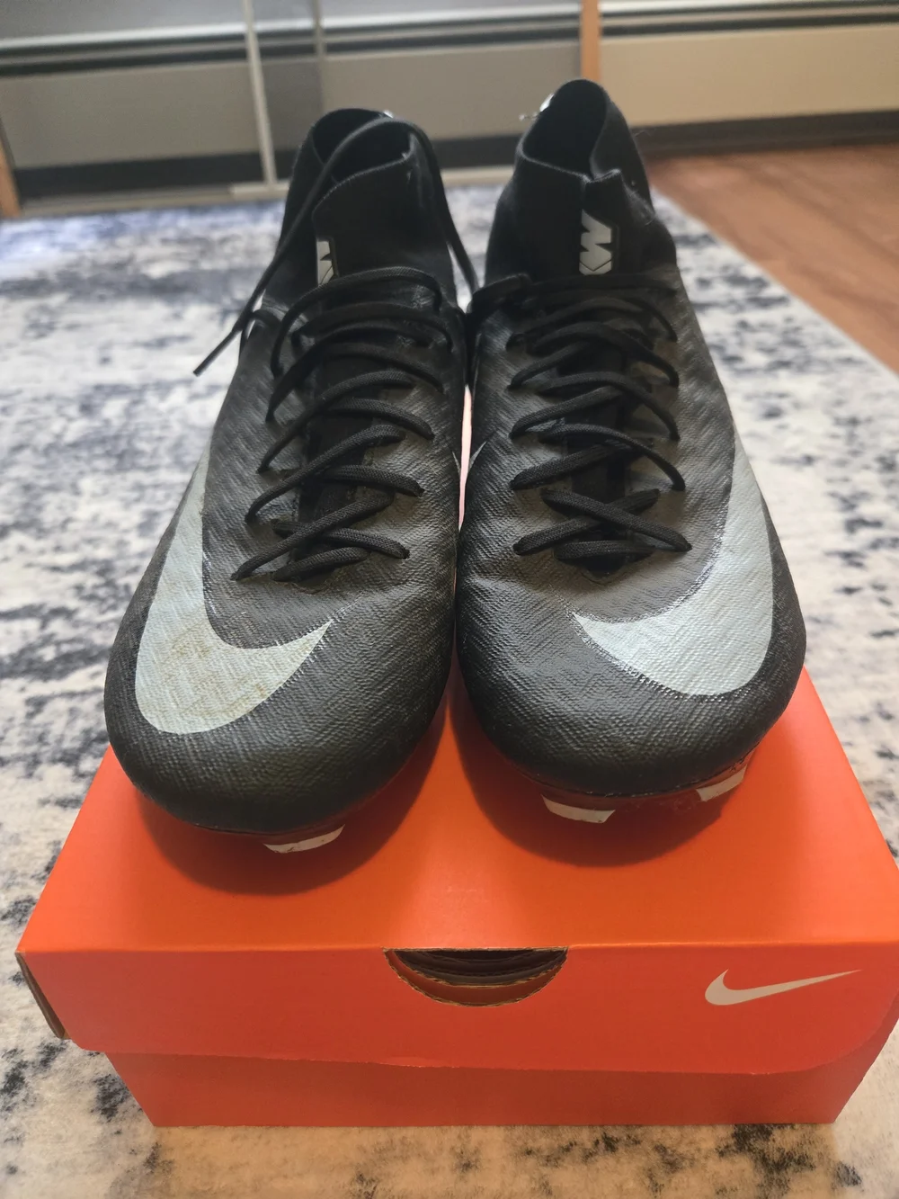 Nike Men’s Black Mercurial Superfly Soccer Cleats